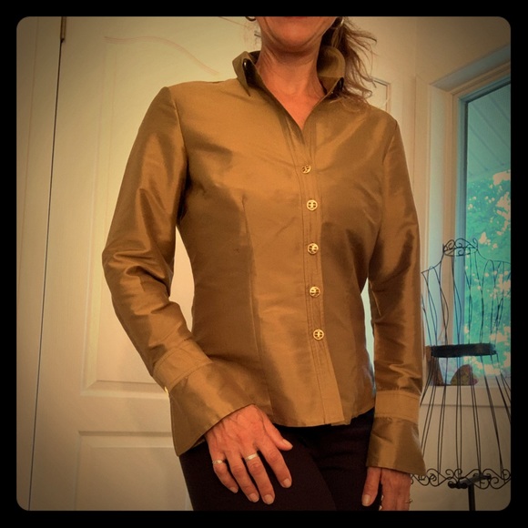 100% Silk blouse Gold button up top small - Picture 7 of 16